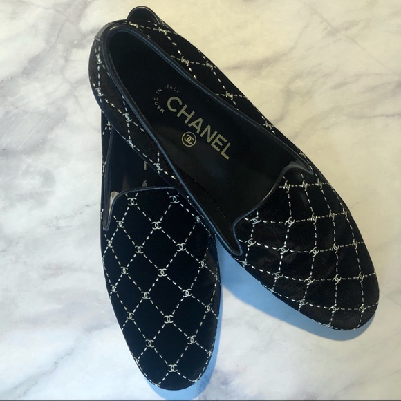CHANEL Black Velvet Diamond Loafer / Moccasin NWOT - Picture 5 of 17